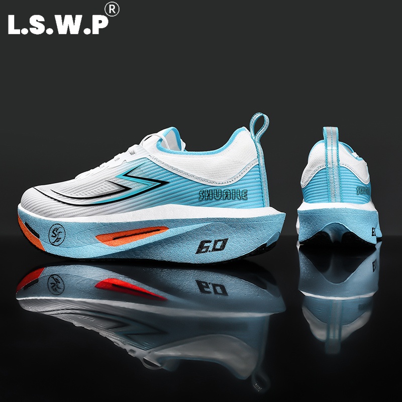 Carbon Plate Marathon Racing Shoes - メンズカジュアルスポーツシューズ、ユニセックスのカーボンプレート入りレーシングランニングシューズ、軽量メッシュ素材で通気性の良いスポーツシューズ、高弾性で衝撃吸収性に優れた厚底、滑り止め加工と耐摩耗性に優れたアウトソール、マラソンや長距離ランニング、トレーニング、フィットネスに最適な、トレンド感のあるカップル向けスポーツシューズ。複数のカラーをご用意。