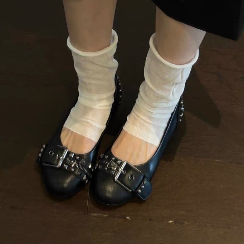 ボルトラウンドヘッドシングルシューズレディースレザーバックル - Women'S Shoes のレビューと価格